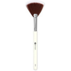 Dermacol A synthetic cosmetic brush made of synthetic fibers D59