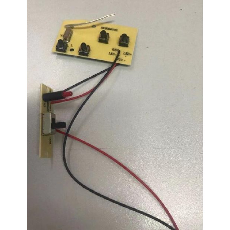 Daļa RC Rock Crawler raidītāja dēlis