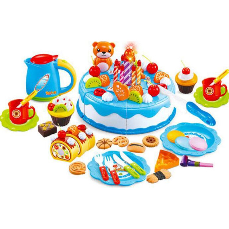 Dzimšanas dienas tortes griešana Virtuve 80 el. Zils