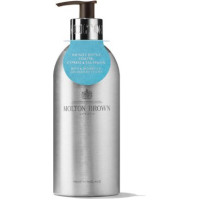 Dušas želeja Molton Brown Coastal Cypress & Sea Fennel 400 ml Atsvaidzinoša jūras smarža